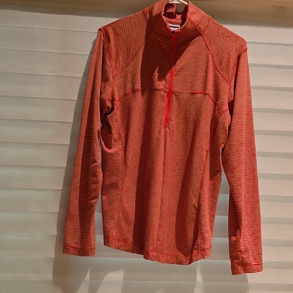 Columbia Red Fitted Ribbed Hoodie with Mandarin Collar
